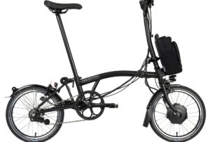 Brompton Velo Pliant Electrique 16 Electric C Line Explore 6 Speed High Bar Extended Seatpost 2023 matt black 1.jpg